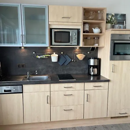 Meerzeit * הוקזיל